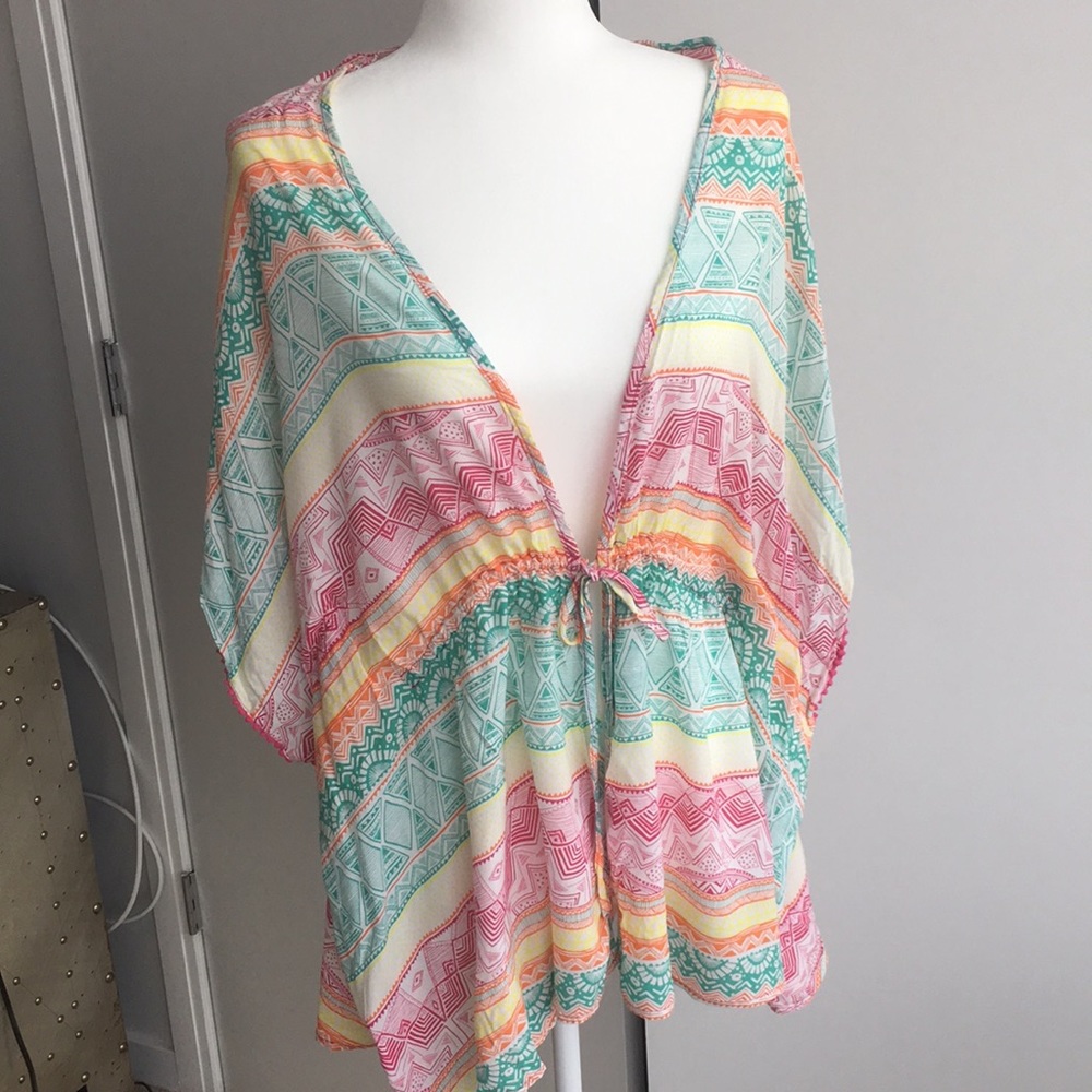 🌝🏖 Colorful tie-front Swim cover up! 🏝